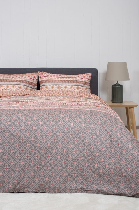 HOME Nordic 856 Lampeter Cayenne Duvet Cover